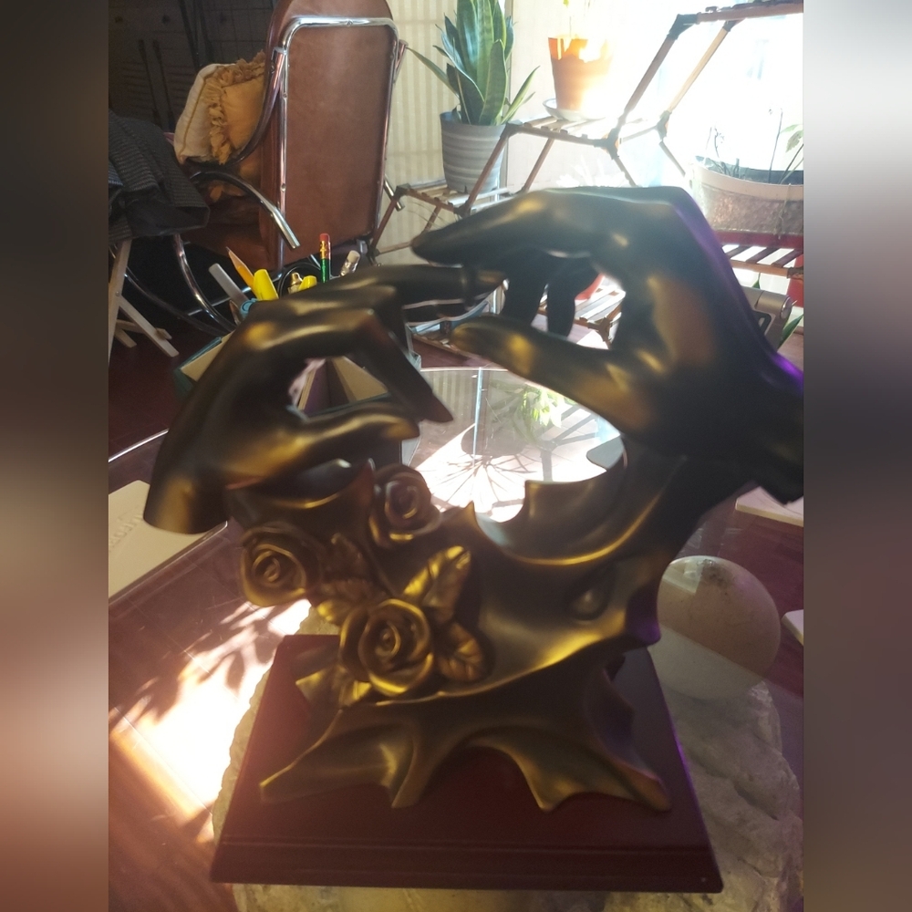 Hands Of Love Bronze Anniversary/Engagement or Wedding Gift Sculpture - Picture 2 of 11